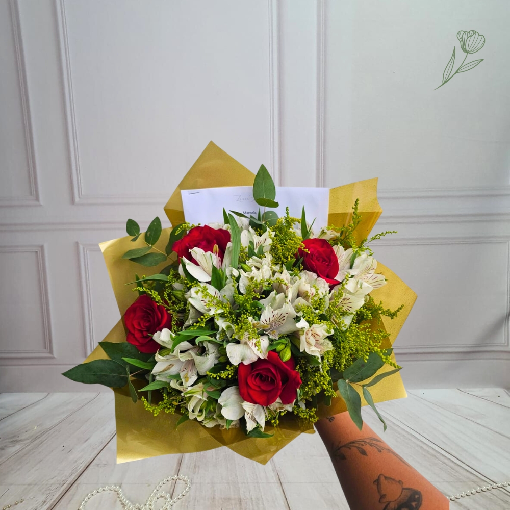 Buqu� com 4 Rosas Ref 850